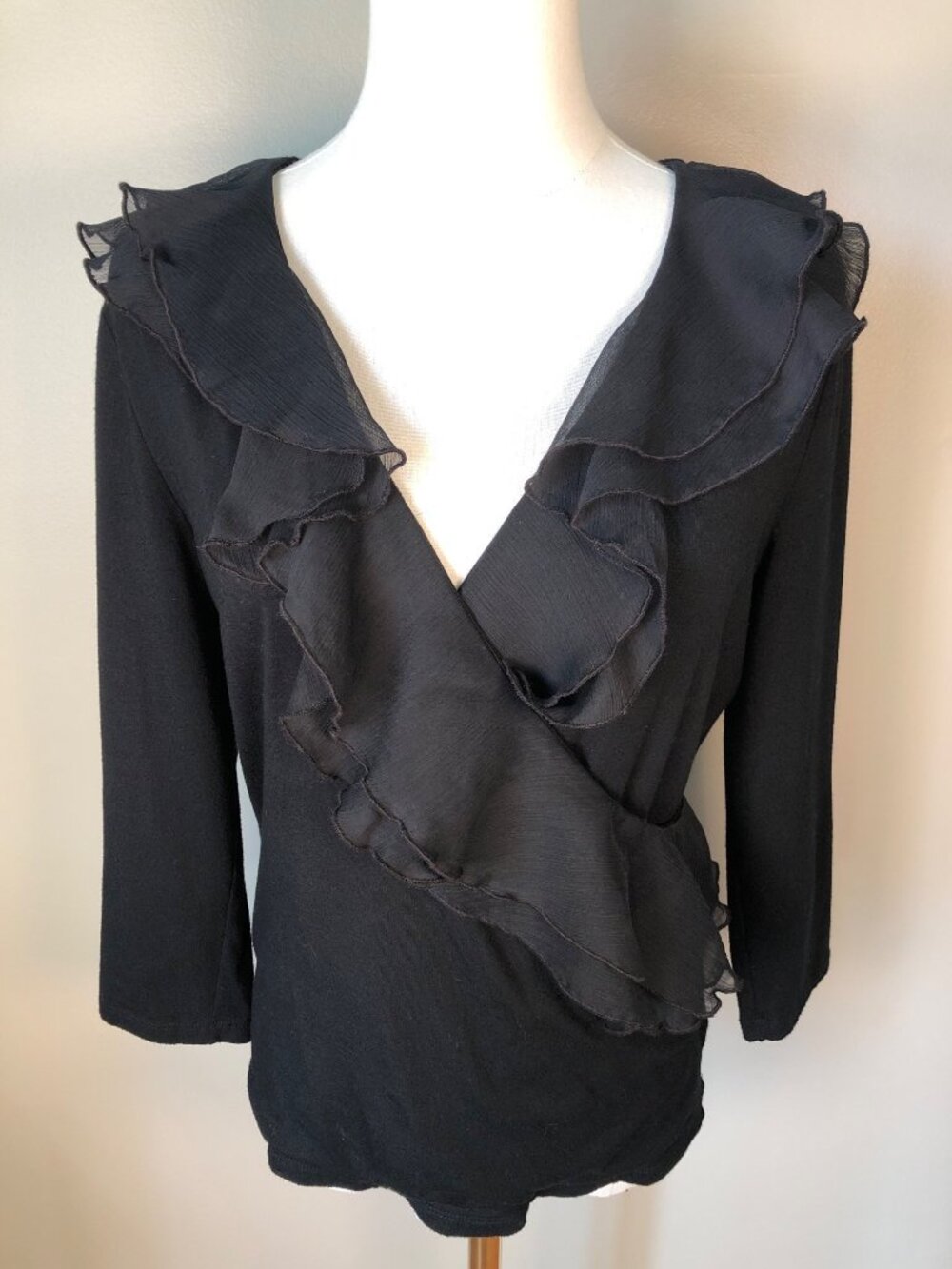 Lauren Ralph Lauren Ruffle V Neck 3/4 Sleeve Whimsical Black Top Size M